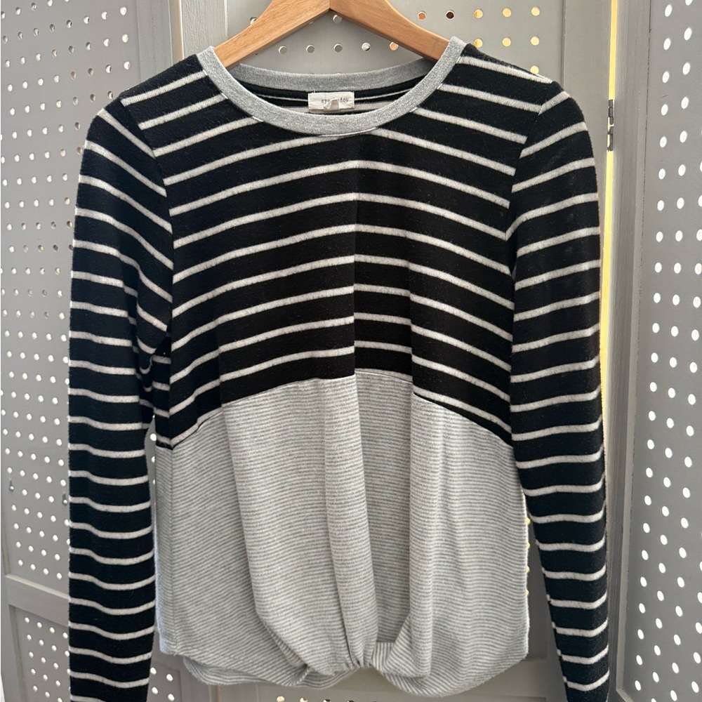 Eyeshadow Black and Gray Striped Top